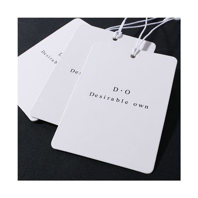 ODM hình chữ nhật hai lớp Debossing Tag nhãn quần áo với chuỗi