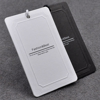 Túi đựng Giày 350gsm Giấy tráng tùy chỉnh Thẻ treo Màu đen trắng