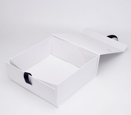 Gấp Magnetic 185g Hộp bao bì màu trắng cho quần áo