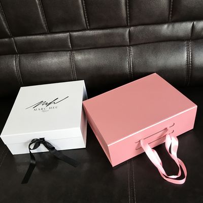 Hộp quà tặng có thể gập lại bằng từ tính CMYK PMS sinh nhật với ruy băng